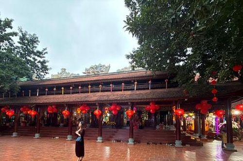 Nhân lên nét đẹp lễ chùa đầu Xuân