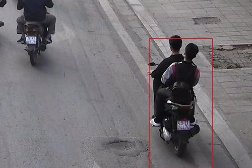 Hà Nội: Camera AI 'tóm' 50 trường hợp vượt đèn đỏ từ ngày 16/2 - 17/2
