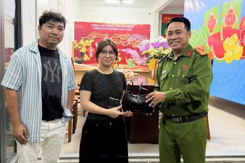 Đà Nẵng: Kịp thời hỗ trợ người dân, du khách tìm lại tài sản thất lạc dịp Tết