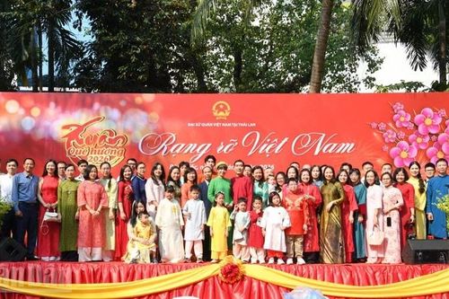 Những lời chúc tốt đẹp năm mới Bính Ngọ 2026 từ Thái Lan