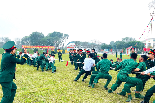 Lữ đoàn phòng không 241 vui xuân mới, quyết tâm bảo vệ vững chắc vùng trời Tổ quốc