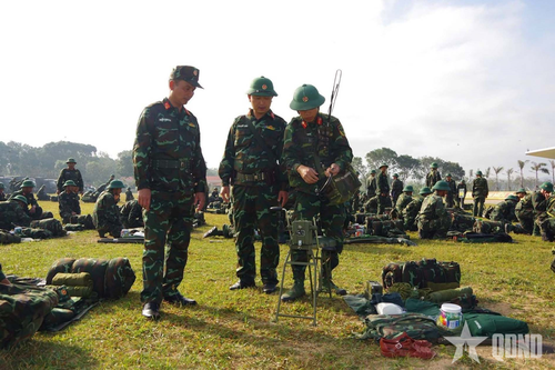 Giữ nhịp luyện quân trong hương sắc mùa xuân