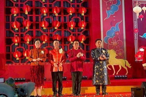 Lễ hội Tết ba nước Việt Nam - Thái Lan - Trung Quốc thu hút hơn 60.000 lượt khách tham dự