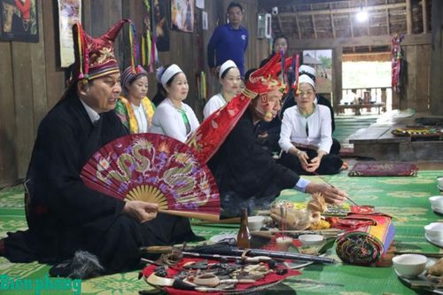 Nghi lễ Khôồng bếp và việc giữ vía lửa, giữ hồn nhà của người Mường