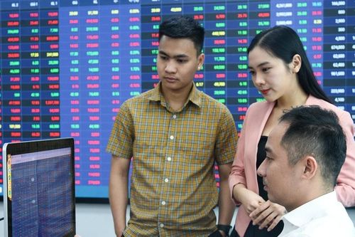 Chứng khoán nâng hạng, trăn trở 'nâng chất' thị trường