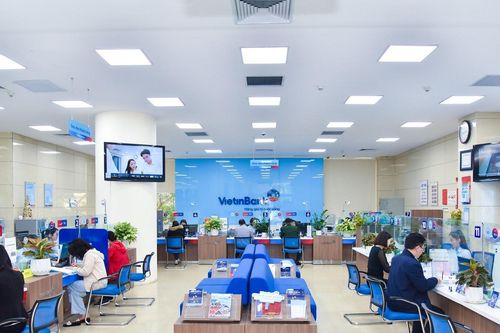 Cuộc đua tỷ USD: Vietcombank vượt VPBank, MB vươn lên tốp đầu