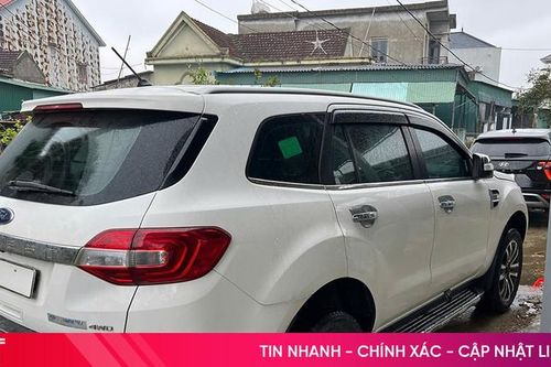 Thấy gì từ vụ đỗ xe 'khóa đầu, khóa đuôi' gây xôn xao mạng xã hội?