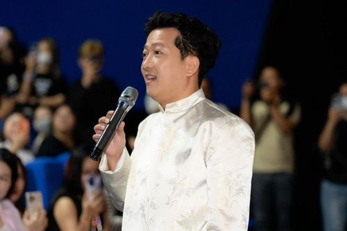Trường Giang nhận lì xì 'khủng'