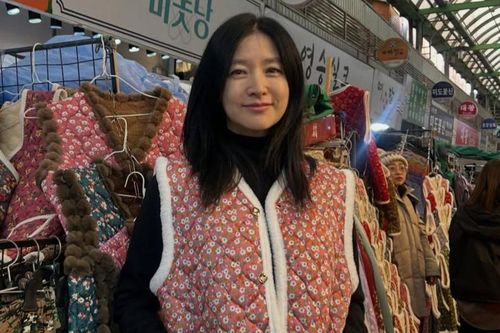 Lee Young Ae đi chợ truyền thống nhân dịp Tết Nguyên đán