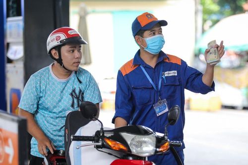 Giá xăng dầu hôm nay 19/2: Giảm nhẹ