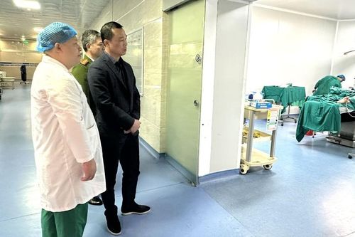 Thanh Hóa: Nghi án em rể ném bom tự chế khiến 10 người bị thương