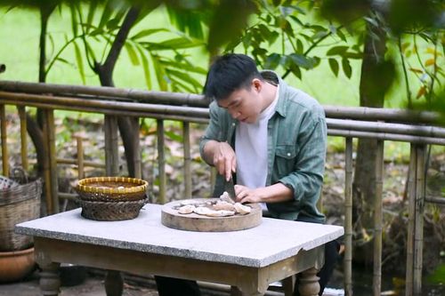 Bạn trẻ sống lại ký ức Tết xưa qua phim ẩm thực truyền thống