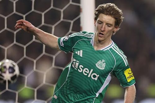 Anthony Gordon lập poker lịch sử, Newcastle vùi dập Qarabag 6-1 tại Champions League
