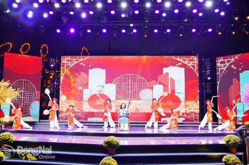 Tiếng đàn kể chuyện mùa Xuân