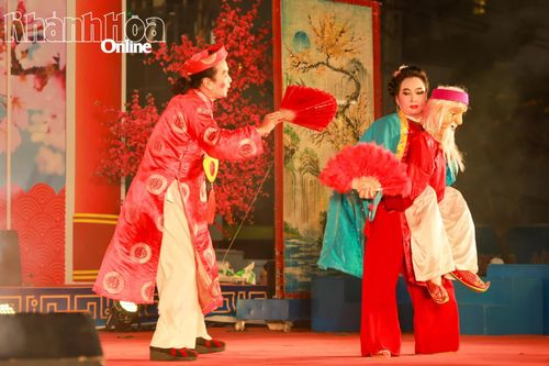 Những sắc màu nghệ thuật truyền thống đầu xuân