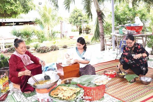 Giữ hồn ẩm thực Chăm