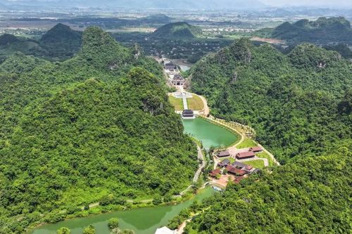 Ninh Bình: Khám phá Thung Ui - tọa độ du lịch mới thu hút nhờ vẻ đẹp nguyên sơ