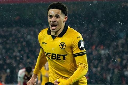 Tom Edozie ghi bàn phút cuối, Arsenal đánh rơi chiến thắng 2-2 trước Wolves