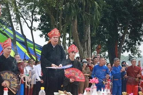 Chuyện về những người lưu giữ 'dòng chảy' văn hóa Mường