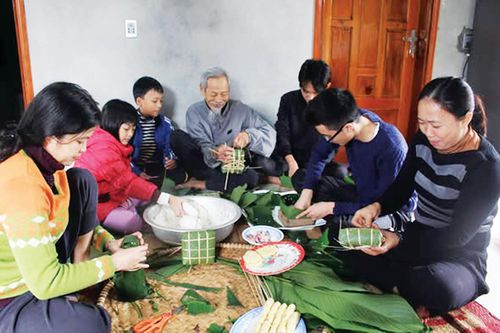 Đòn bánh tét của Tết đầu tiên sau ngày hòa bình