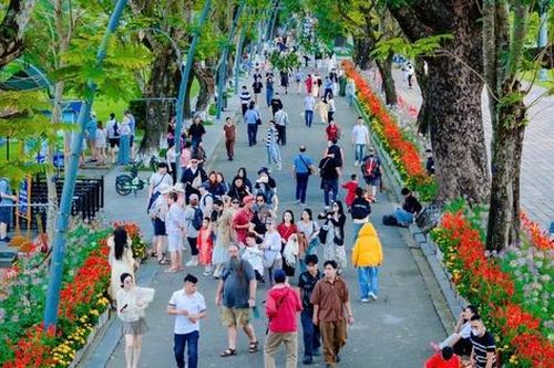 Du lịch Huế thu hơn 736 tỷ đồng trong 6 ngày nghỉ Tết
