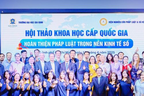 Từ 'chuyển đổi số' đến 'chuyển đổi vị thế' trong bối cảnh giáo dục nhiều biến động