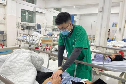 Bệnh viện Đa khoa tỉnh khám, chữa bệnh 300 lượt bệnh nhân trong 5 ngày nghỉ Tết