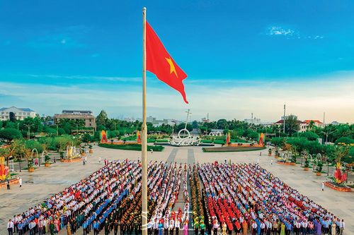 Nêu gương phụng sự Nhân dân