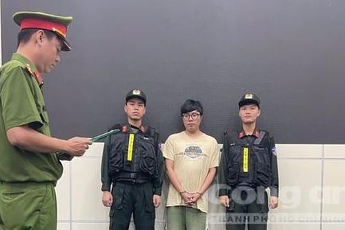 Hàng trăm cô gái trẻ đẹp sập bẫy gã sở khanh, vừa mất tình vừa bị chiếm đoạt tài sản