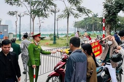 Trông xe miễn phí dịp Tết: Giải pháp thiết thực tạo thuận lợi cho người dân và du khách