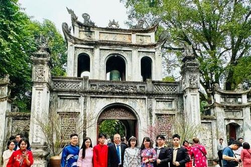 Các điểm du lịch thu hút đông khách tham quan trong 3 ngày Tết