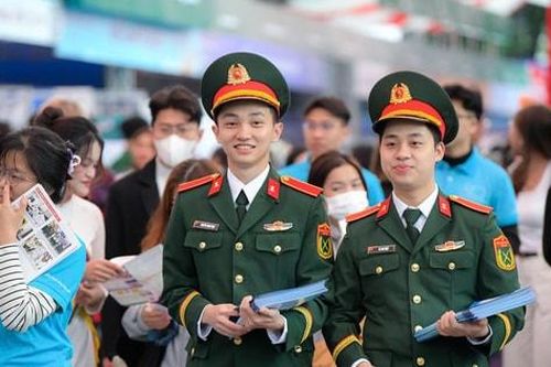 Bài thi đánh giá năng lực vào trường quân đội có ba phần
