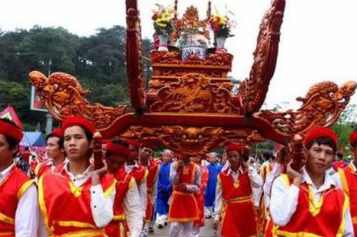 Khám phá những lễ hội nổi tiếng ở miền Bắc khi xuân về