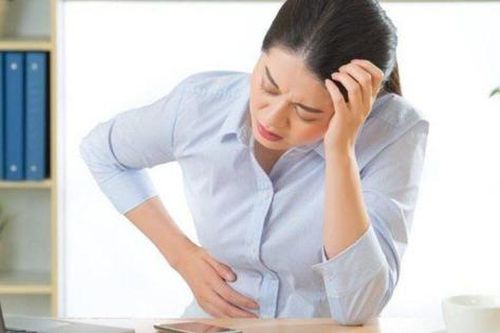 Cải thiện nhanh tình trạng đầy hơi, chướng bụng trong những ngày Tết