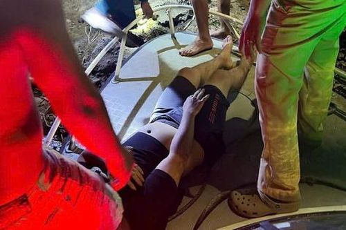 Công an An Giang cứu thanh niên nhảy cầu trong đêm