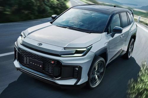 Toyota bán xe hybrid cắm sạc, có cả tính năng 'pin dự phòng'