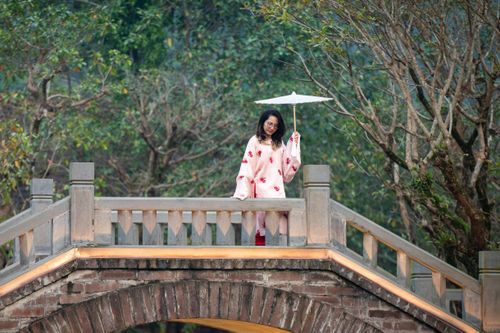 Có gì ở điểm du lịch chưa mở cửa đã 'cháy tour' ở Ninh Bình?