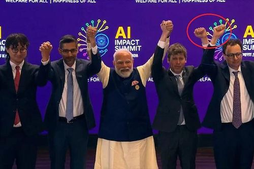 CEO OpenAI và Anthropic tránh bắt tay tại hội nghị AI