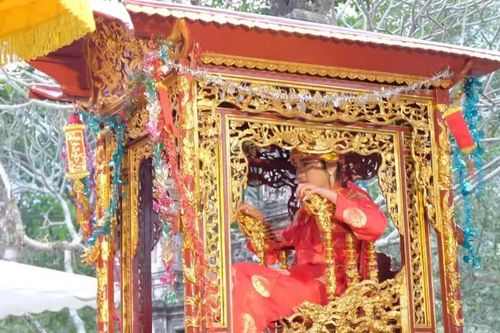 Sự tích 8 lễ phẩm cung tiến tại lễ hội Gióng đền Sóc