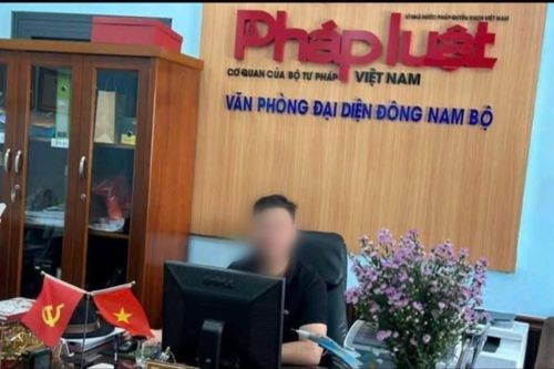 Danh tính tài xế chặn đầu, khóa đuôi xe trong ngõ tại Hà Tĩnh