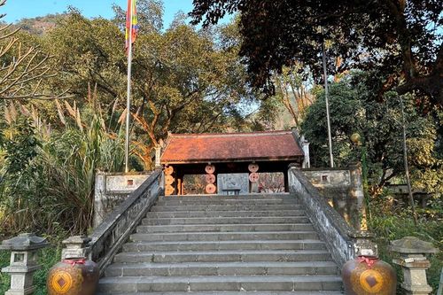 Đầu năm về nơi phát tích binh quyền của Đinh Tiên Hoàng Đế