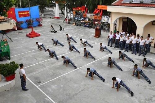 Sôi nổi Lễ ra quân huấn luyện năm 2026 trên các đảo thuộc quần đảo Trường Sa