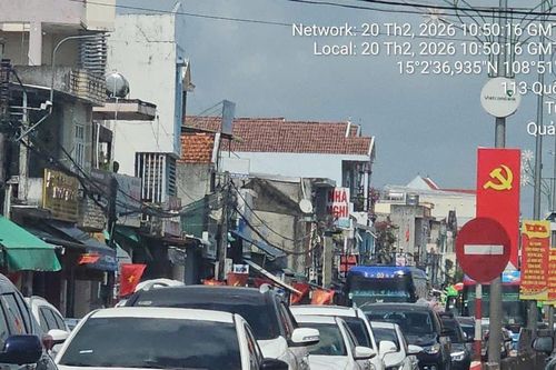 Mùng 4 Tết Bính Ngọ: Quốc lộ 1A gần cao tốc Đà Nẵng - Quảng Ngãi ùn tắc kéo dài