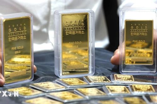 Giá vàng vẫn loanh quanh ngưỡng 5.000 USD mỗi ounce
