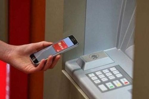 Làm gì khi rút tiền cây ATM ngày Tết, tiền đã trừ nhưng máy không nhả tiền?