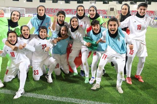 Iran quyết tâm viết tiếp lịch sử