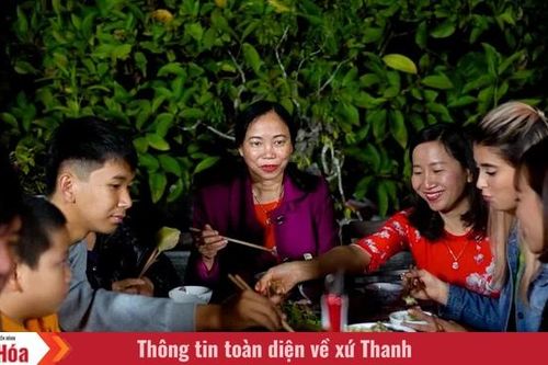 Đầm ấm bữa cơm đầu xuân