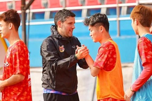Các CLB V-League đồng loạt hội quân mùng 4 Tết: Chạy đua với lịch thi đấu dày đặc