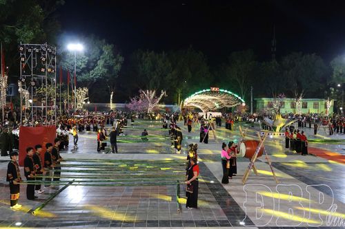 Tuần Giáo - Âm sắc mùa xuân mới