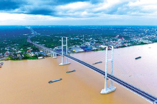 'Nhất cận thị - nhị cận giang - tam cận lộ'